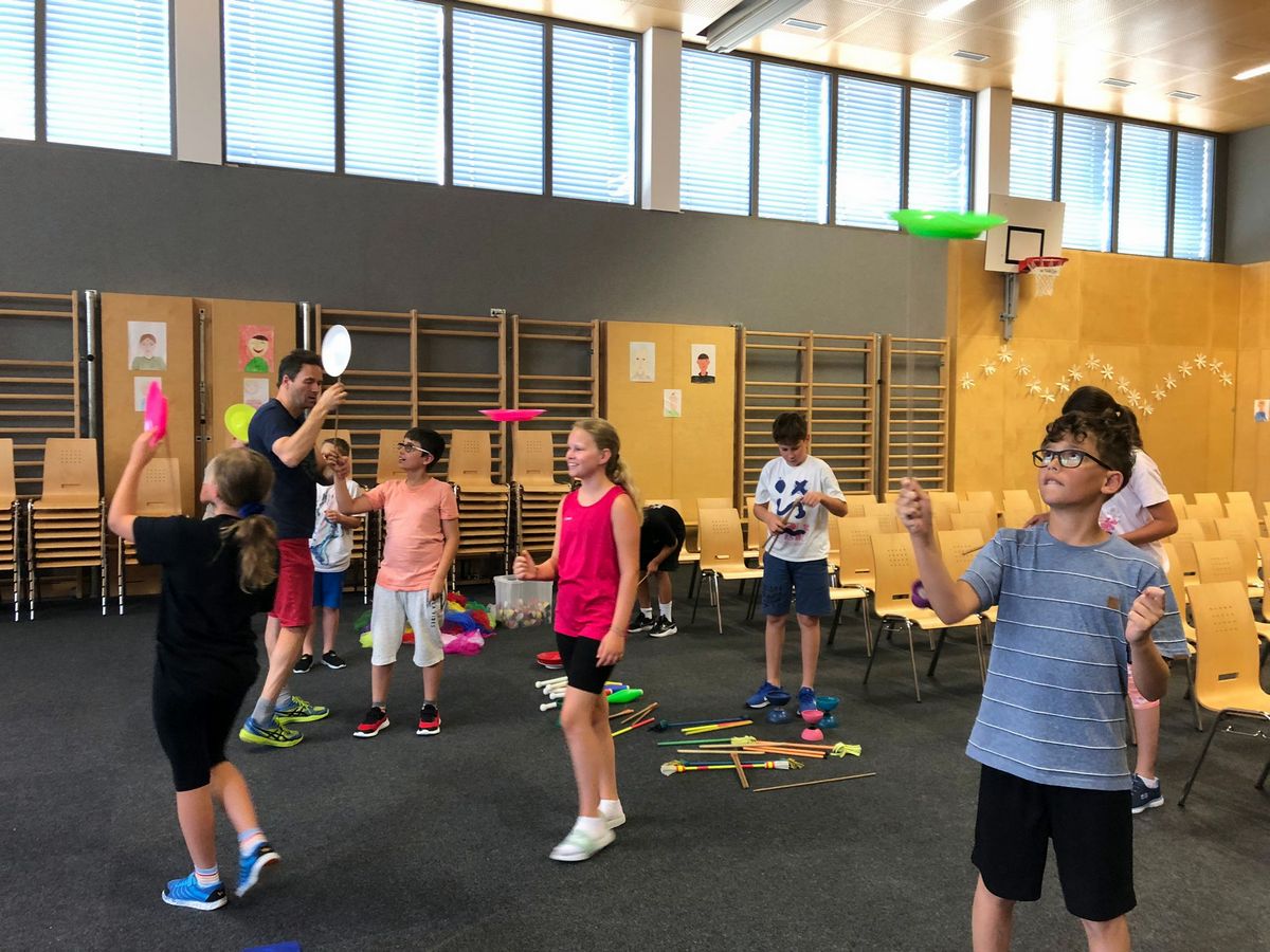 Zirkusworkshop der 1. Klassen 