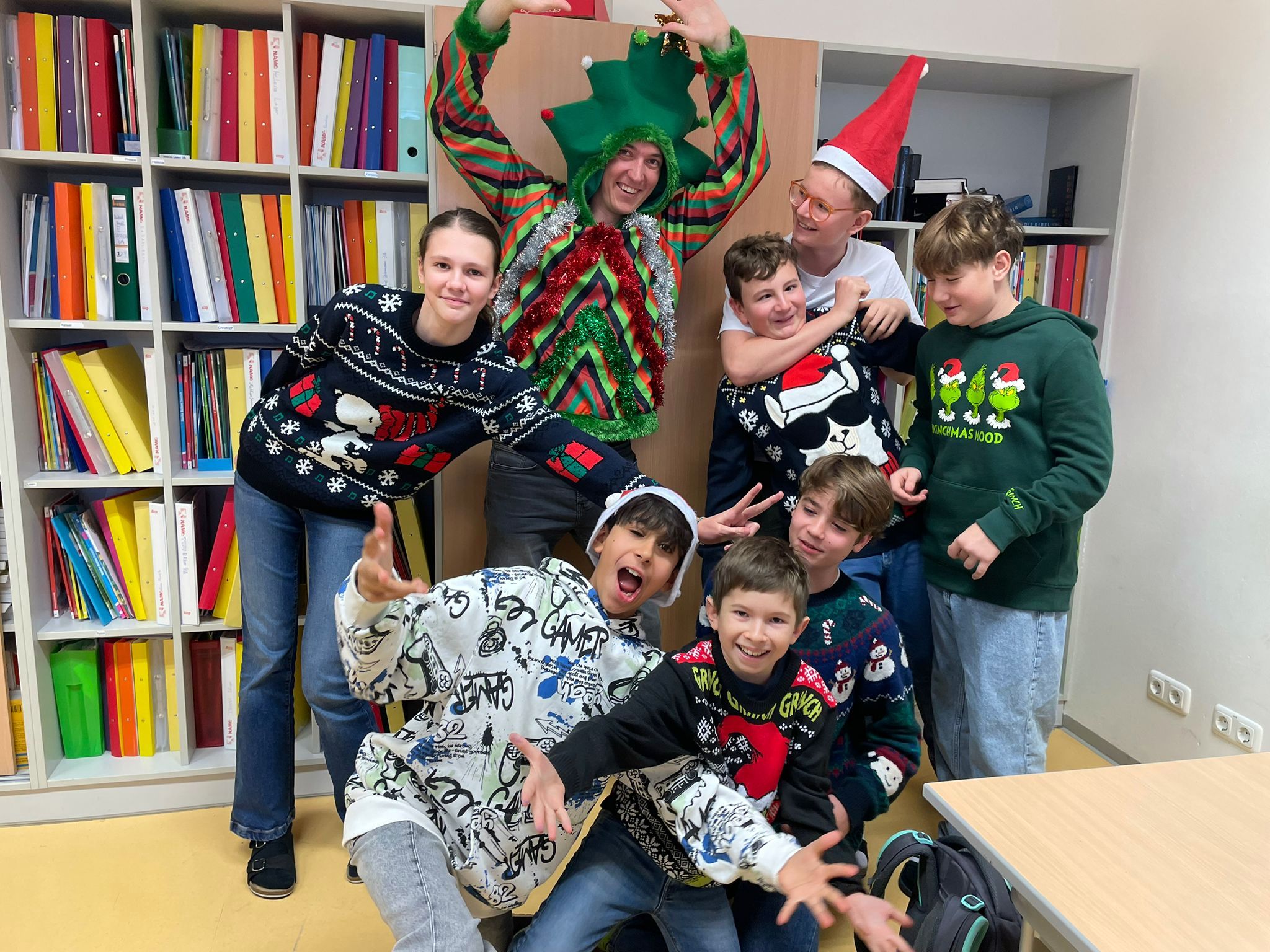 Tag der hässlichen Weihnachtspullover – National Ugly Christmas Sweater Day 2025